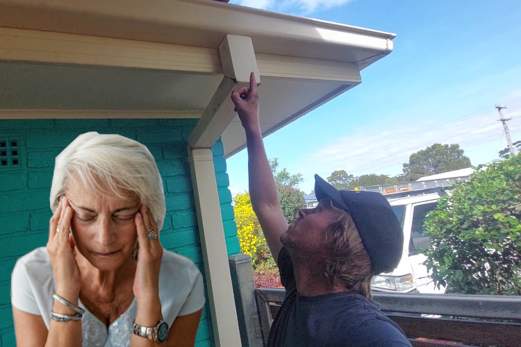 
wollongong Gutter Cleaner Educates Customer About Blocked Downpipe
